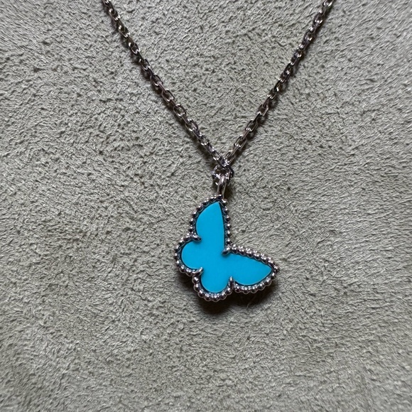 Van Cleef & Arpels 18k white gold Sweet Alhambra butterfly pendant necklace - Picture 8 of 9